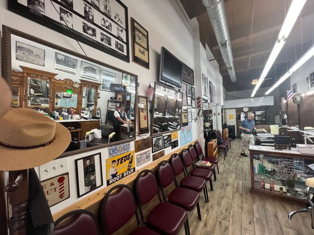 Downtown Barber Shop - <a href="https://www.yelp.com/biz_photos/downtown-barber-shop-phoenix?select=vVtZiPX3_sNY65Tz9IeW_Q">Photo Source</a>