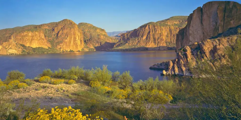 Canyon Lake - <a href ="https://www.visitarizona.com/places/parks-monuments/canyon-lake/">Photo Source</a>