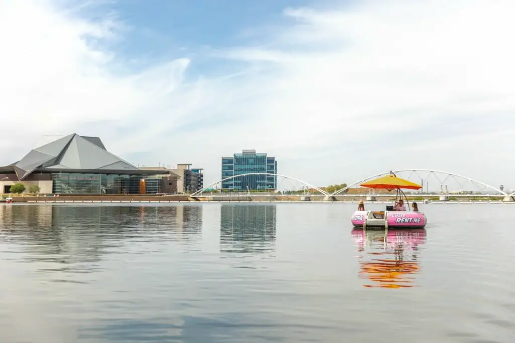 Tempe Town Lake - Donut Boat - <a href="https://www.tempetourism.com/things-to-do/tempe-town-lake/">Photo Source</a>