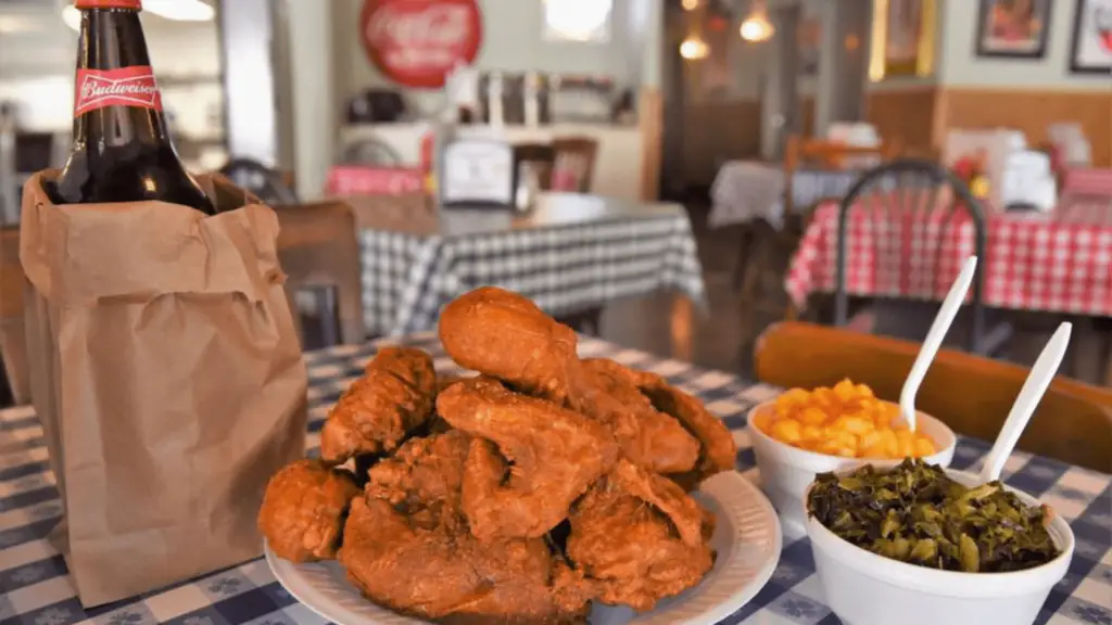 Gus's World Famous Fried Chicken - Phoenix - <a href="https://www.gusfriedchicken.com/locations/phoenix-arizona#menu">Photo Source</a>