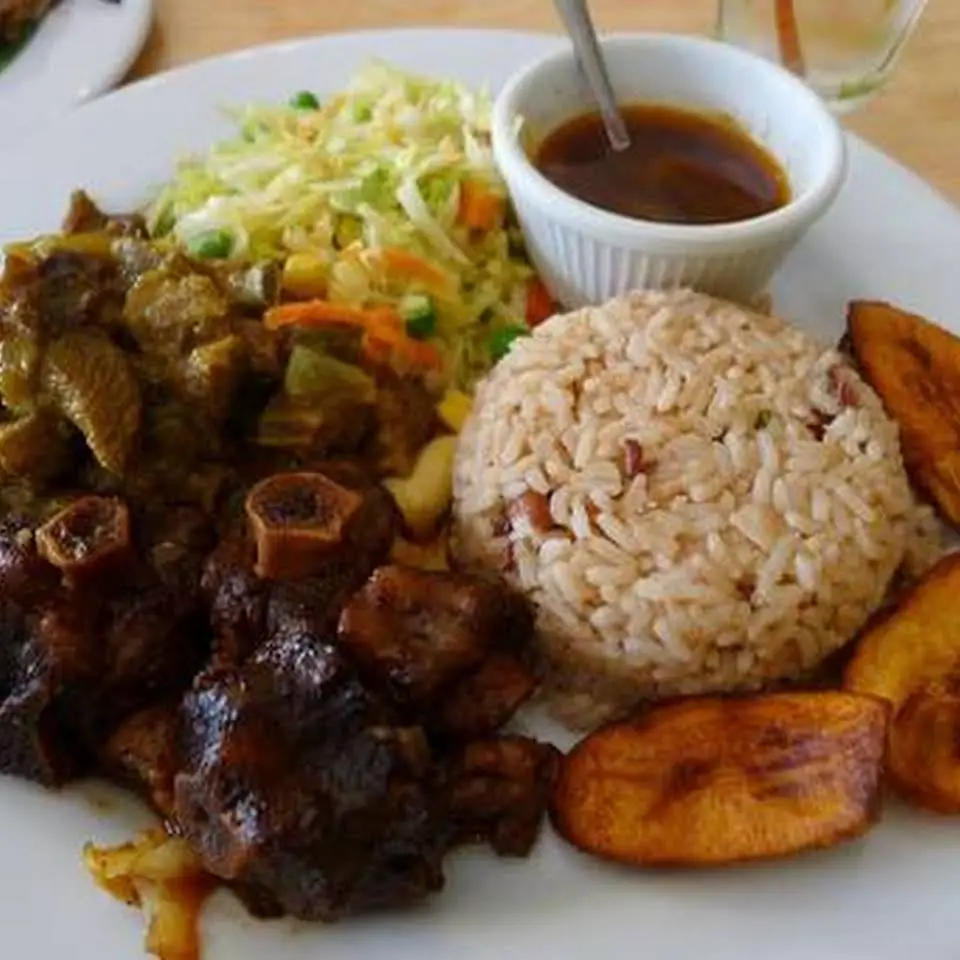 Cool Vybz Jamaican Restaurant - <a href="https://coolvybz-jamaican-restaurant.business.site">Photo Source</a>